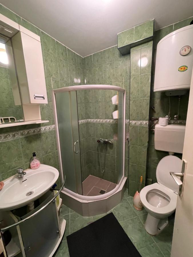 Apartman Laki&Maki Lägenhet Sarajevo Exteriör bild
